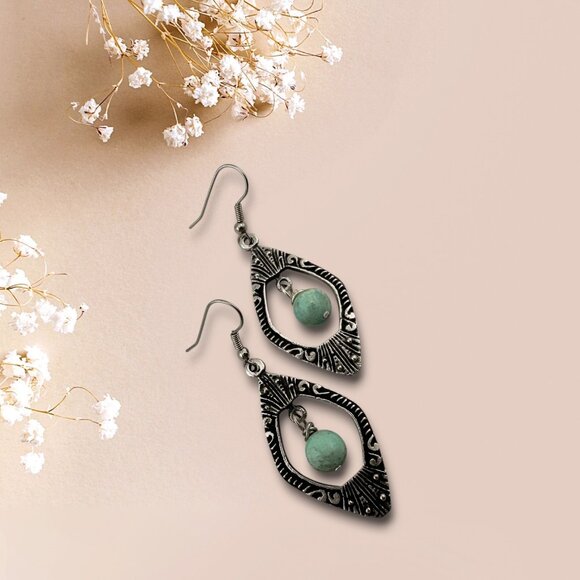 Antique Silver Pewter Peruvian Turquoise Earrings - Picture 6 of 10